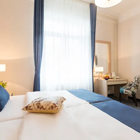 Five Points Square - Center