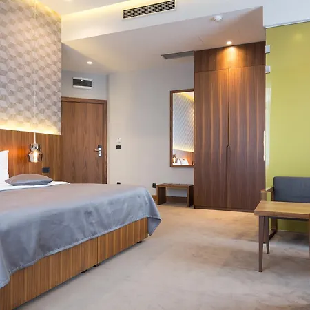 Five Points Square - Center Vendégház