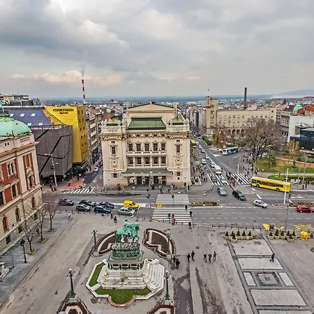 Five Points Square - Center 4*