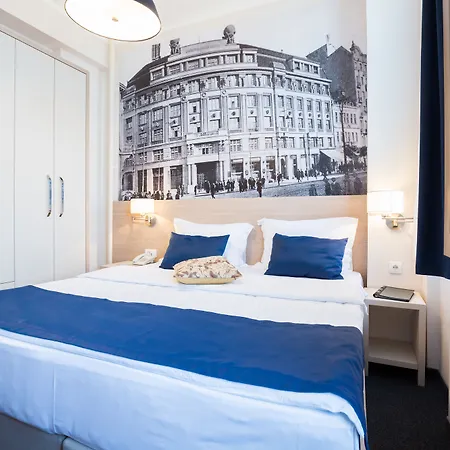 Vendégház Five Points Square - Center 4*