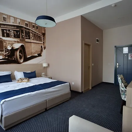 Five Points Square - Center Βελιγράδι