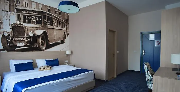 Five Points Square - Center Pensión Belgrado