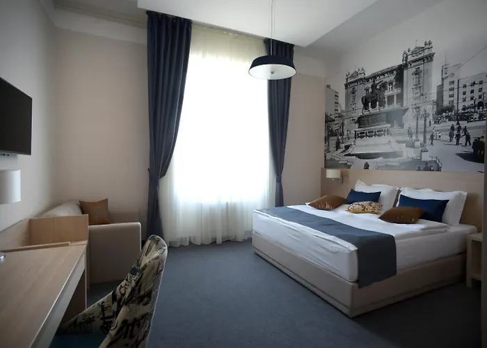 Five Points Square - Center 4* Belgrad