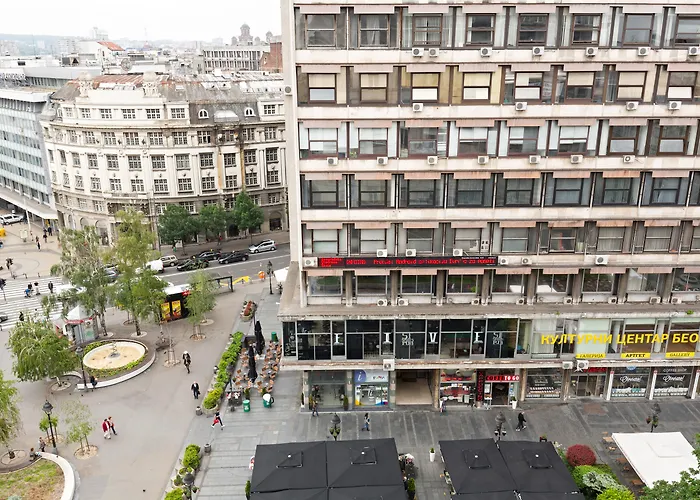 Five Points Square - Center 4*