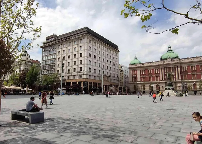 Five Points Square - Center