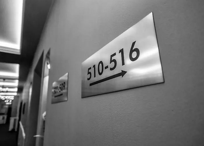 Five Points Square - Center 4* Belgrad