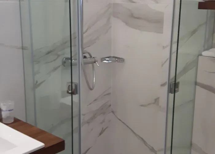 Five Points Square - Center Pensjonat