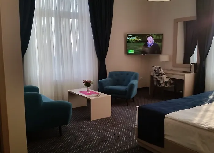 Five Points Square - Center Konukevi Belgrad